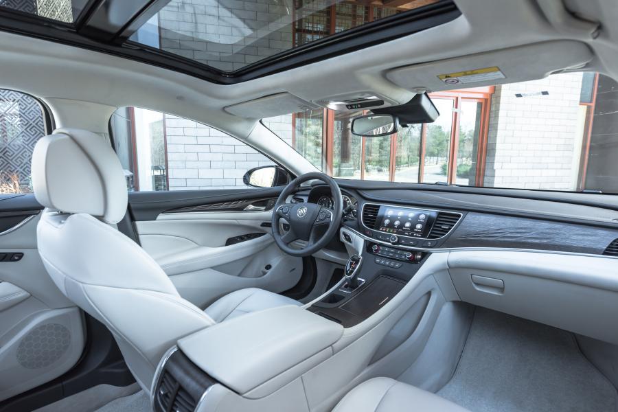 Интерьер Buick LaCrosse Avenir 2019 года  (CN) (фото 8 из 25)